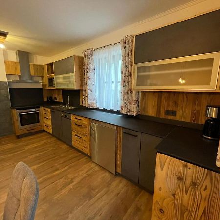 Ferienwohnung Rohrmoser Mit 2 Schlafzimmern Huttschlag ภายนอก รูปภาพ